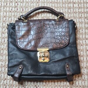Chinese Laundry Purse Handbag Bag